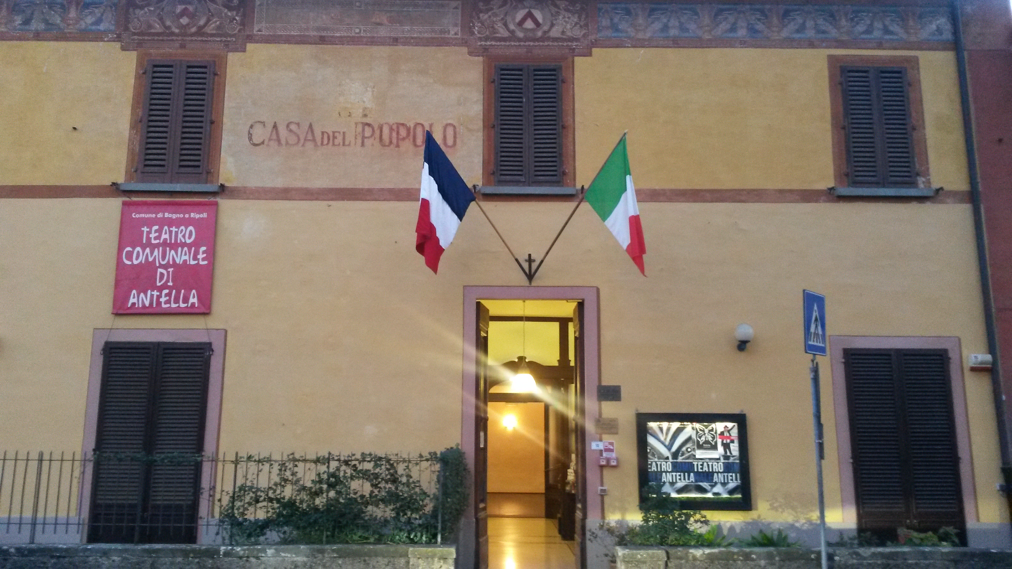 Teatro Comunale di Antella - facciata